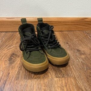 Vans Green and Black Sneakers High-Top Design